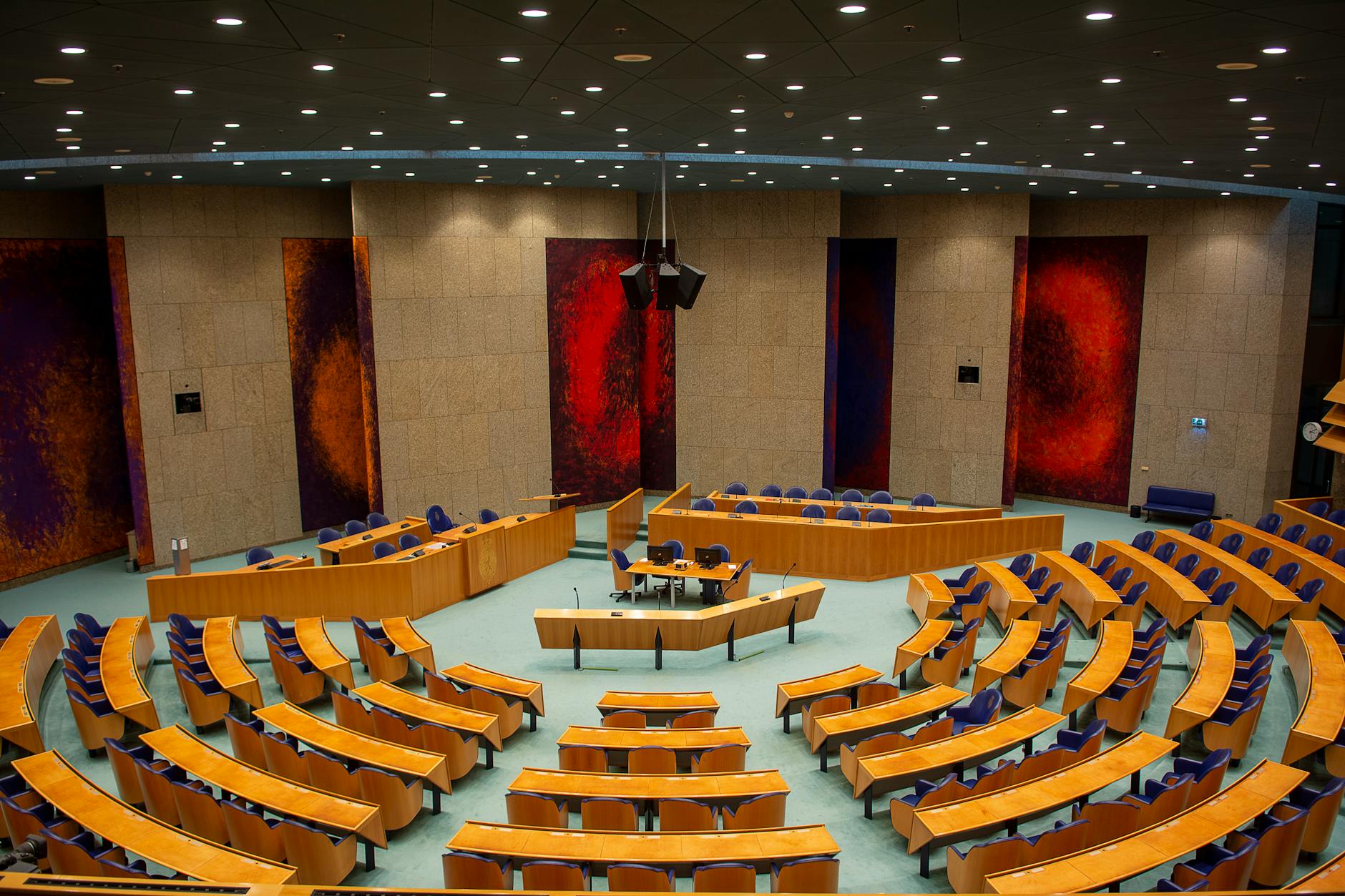 Congreso mexicano fragmenta agenda: de feminicidio a 'Ley Cazzu'