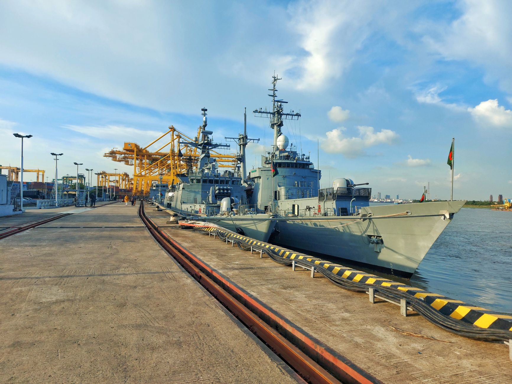 Estados Unidos invierte $1,000 millones en base naval en América Latina