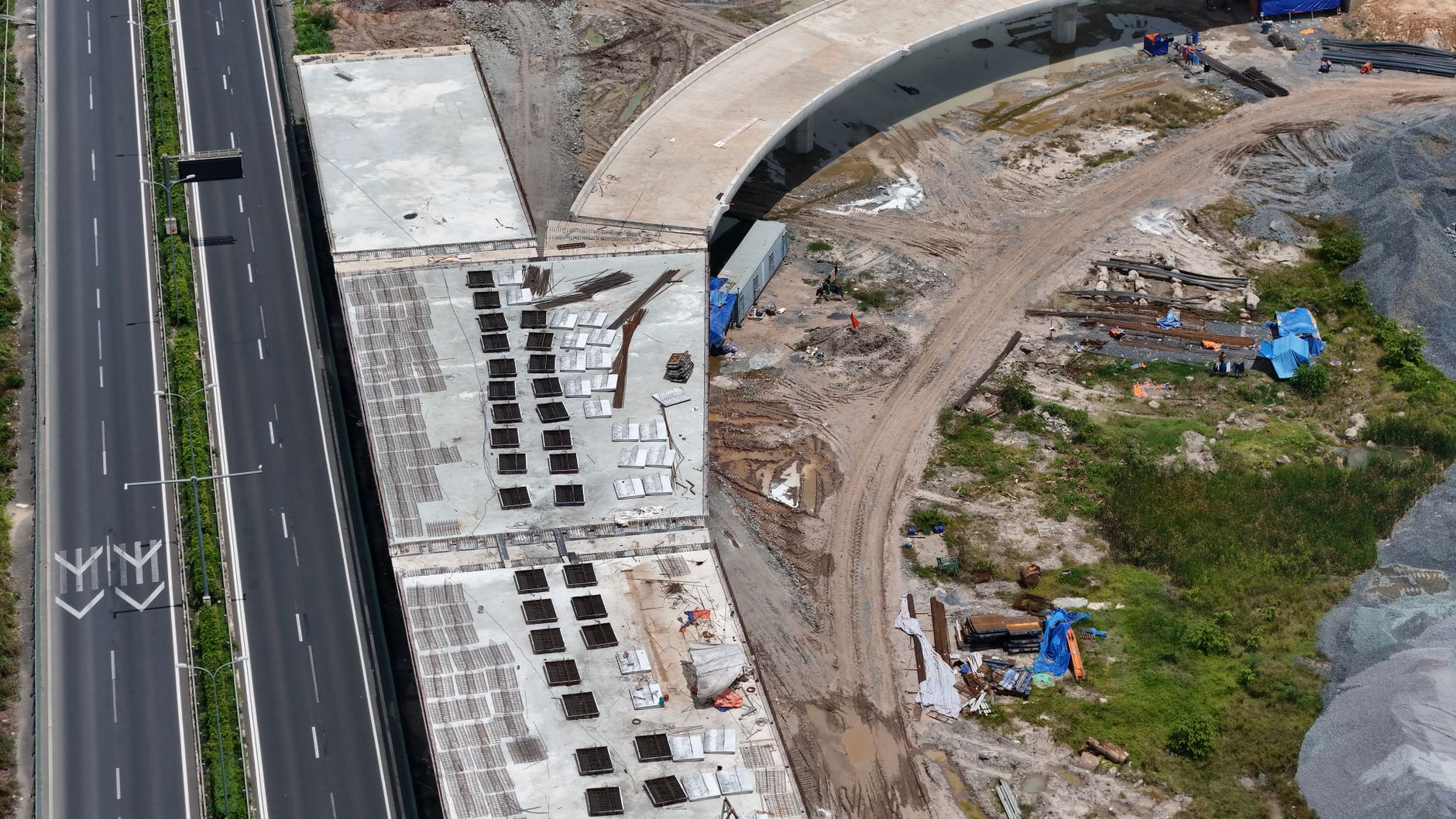Gobierno anuncia 397 mil mdp en carreteras mientras aranceles encarecen obras hasta 30%