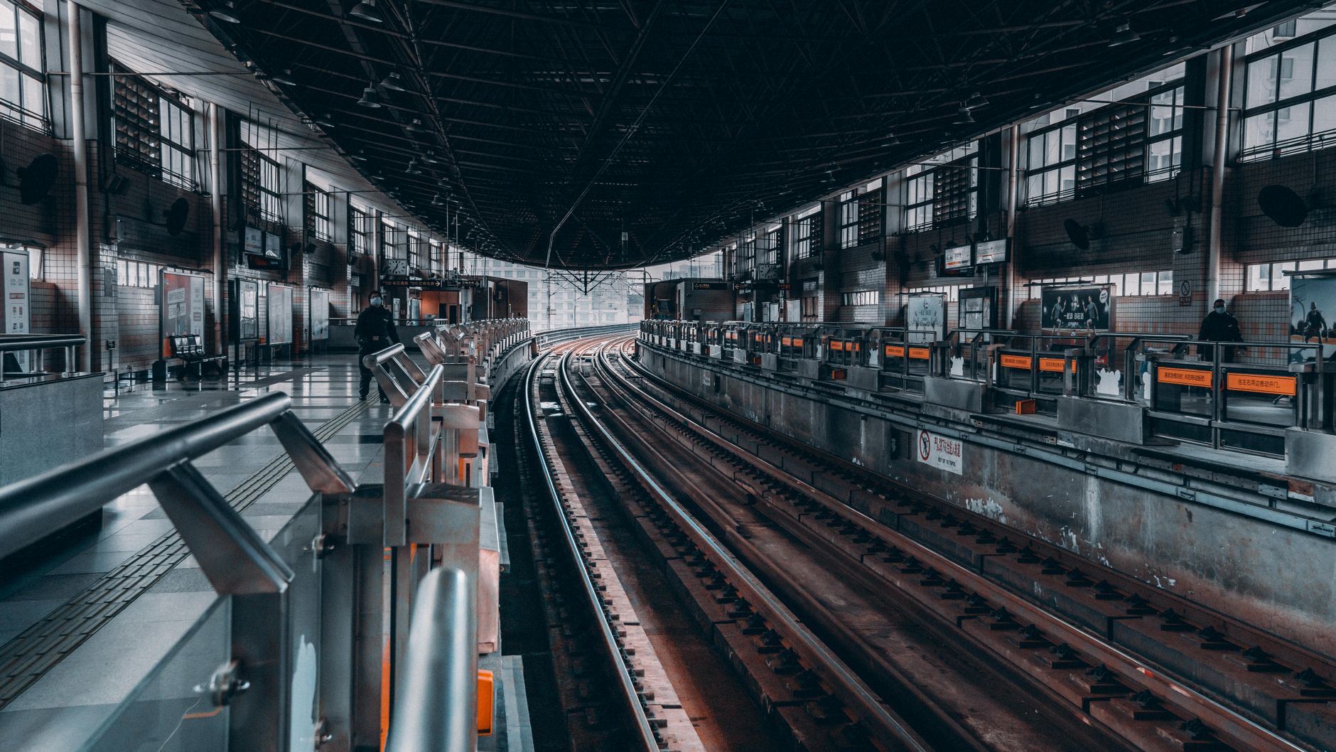 Infraestructura ferroviaria: México invierte millones mientras reconoce déficits críticos