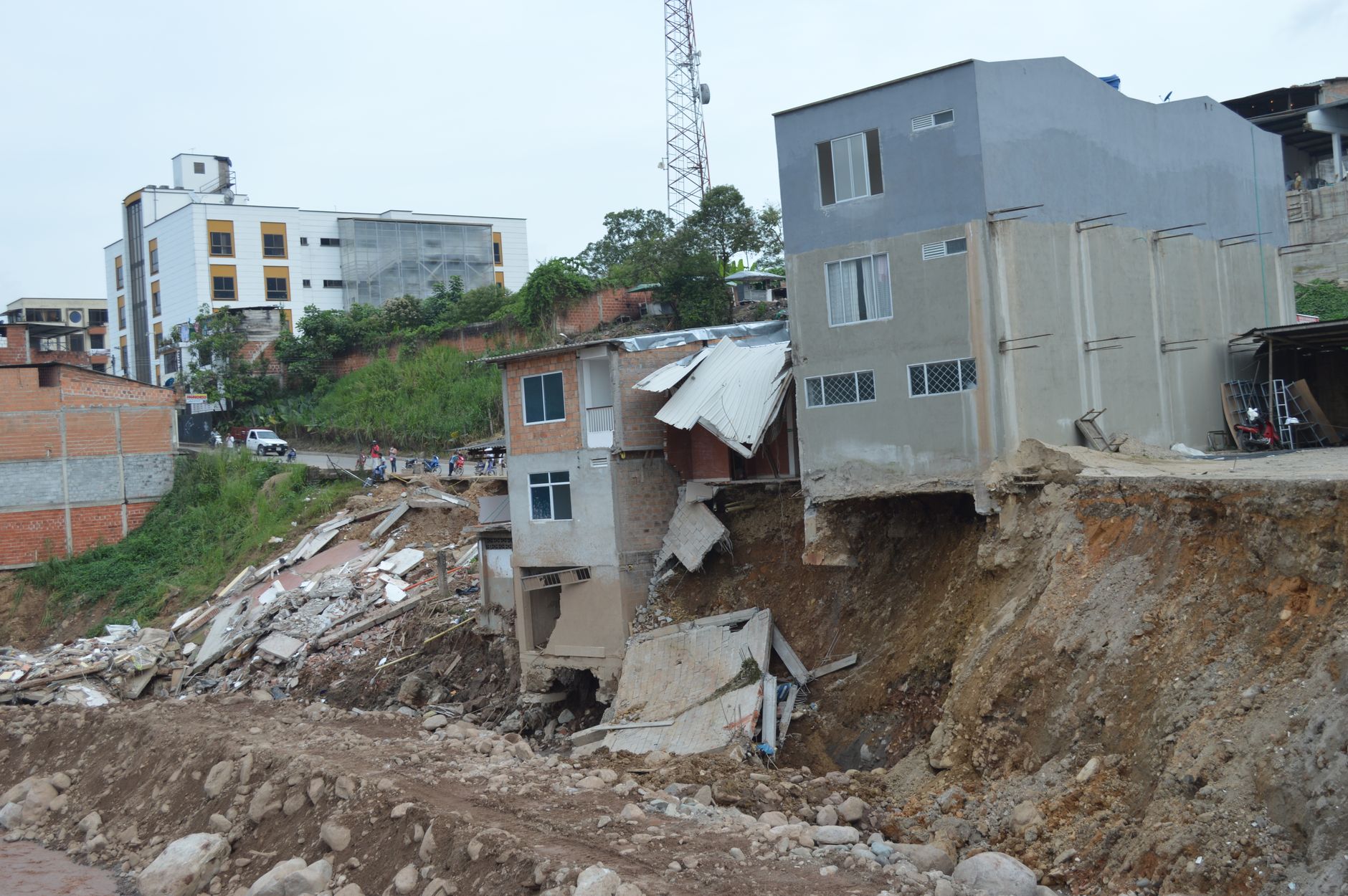 La Guaira: la devastación tras terremotos en Venezuela expone fragilidad histórica de infraestructura costera