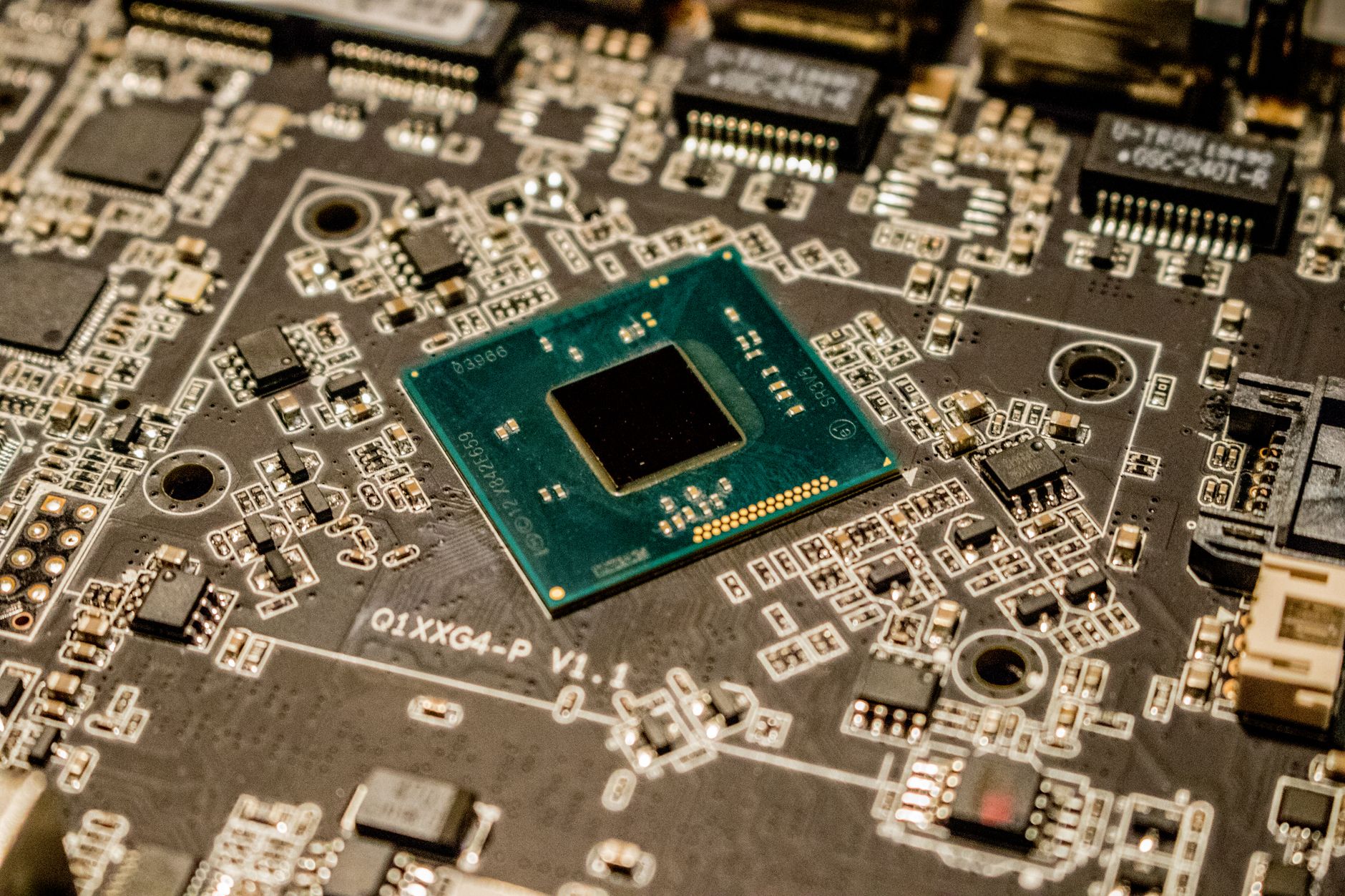 SMIC iguala a TSMC en densidad de chips sin tecnología occidental